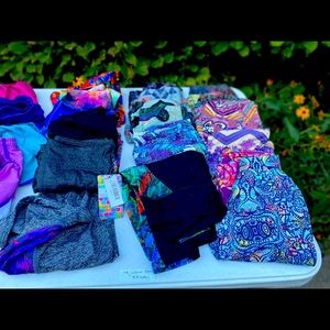HUGE lot of Lularoe leggings, capris, and pants!!!